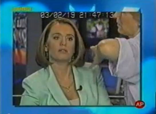Andreea Esca nu i-a iertat pe Huidu si pe Gainusa pentru ca au difuzat filmuletul in care ea vorbea urat! (VIDEO)