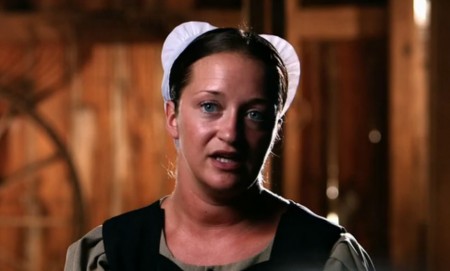 Esther Schmucker, de la Discovery Channel, bagata in coma de iubitul rapper