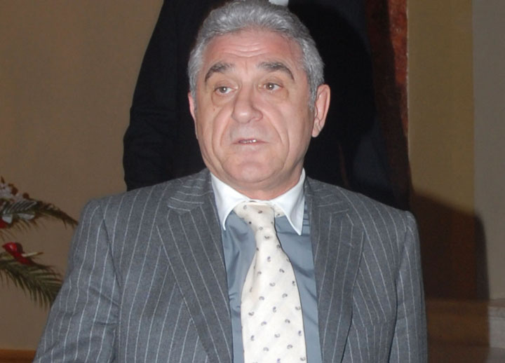 giovani becali - Ziarul National