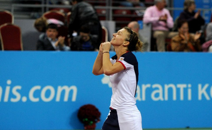Simona Halep este cea mai valoroasa sportiva a Romaniei
