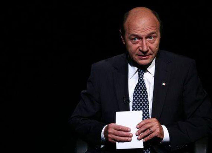 traian basescu 2 - Ziarul National