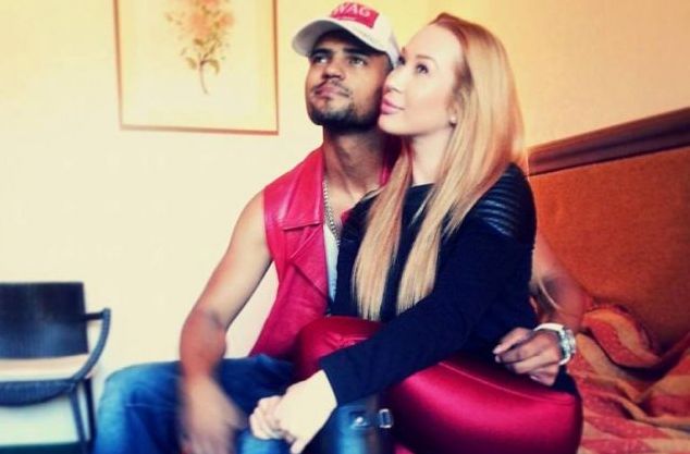 Xonia si Mohombi, prinsi in offside in camera de hotel