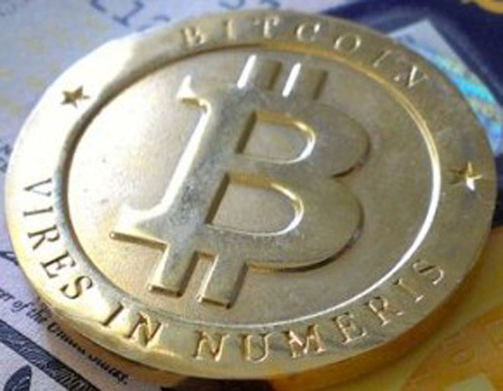 UE avertizeaza: Clientii bancilor isi pot pierde banii din cauza Bitcoin