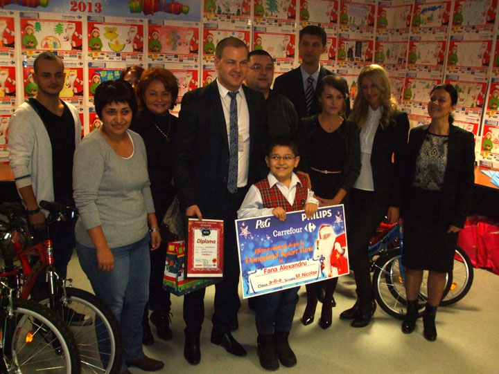 Carrefour a premiat sute de elevi talentati la desen