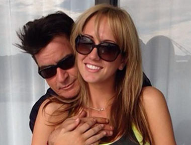 Charlie Sheen are pornostar nou