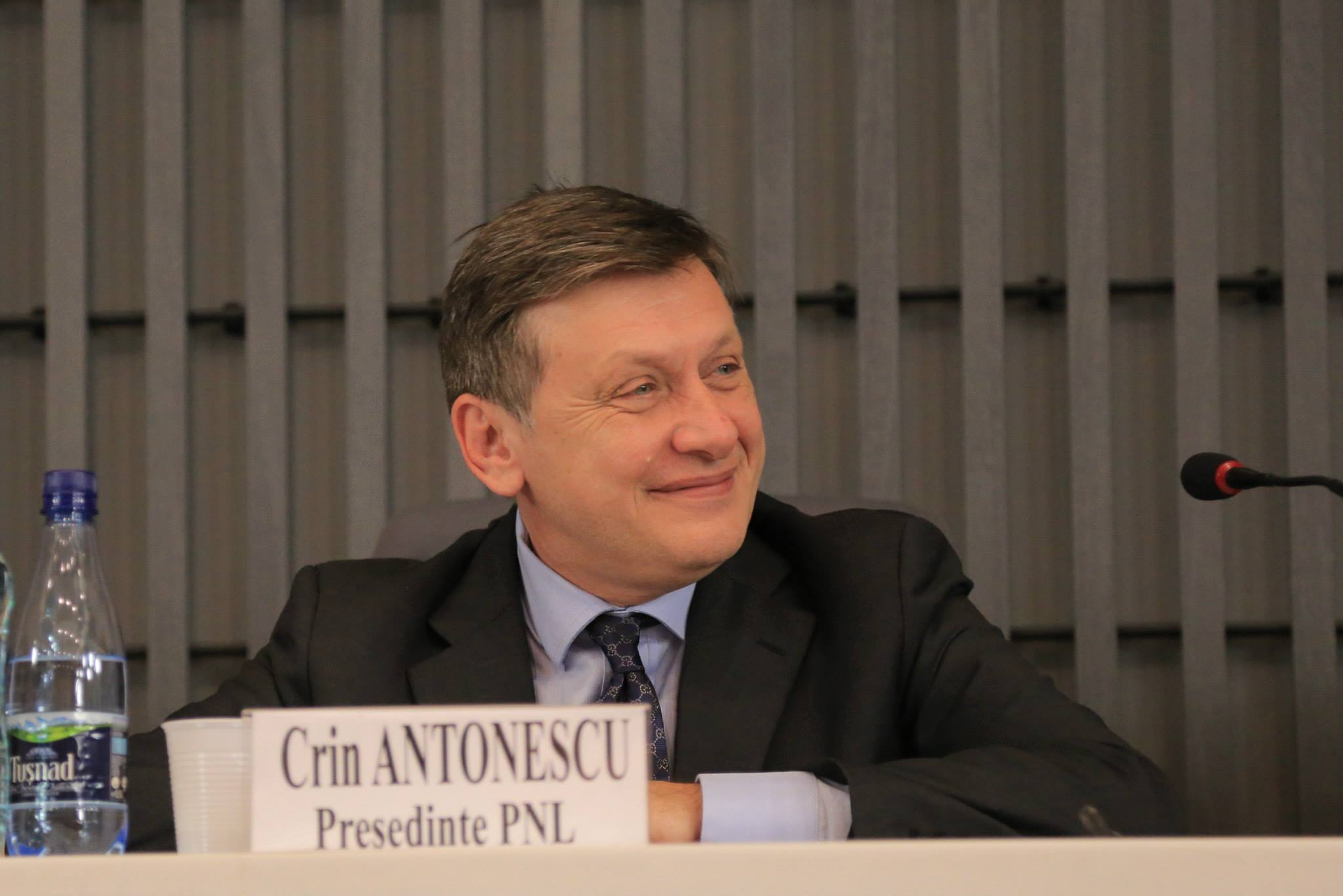 Antonescu: Basescu l-a facut knockout pe Ponta