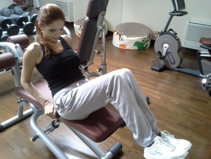 Cristina Spatar face 500 de abdomene in fiecare zi