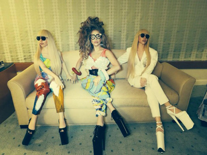 Lady GaGa are papusi in marime naturala!