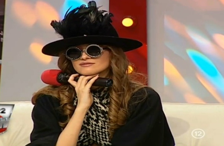 Cearta in direct intre Iulia Albu si Adelina Pestritu: “Cainele ala cu fata de ascutitoare…”