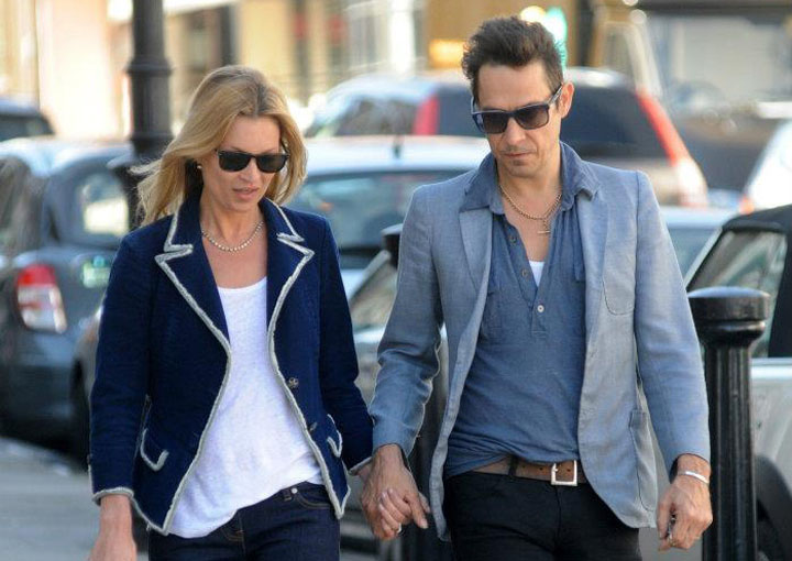 Lindsay Lohan s-a inchis in studio cu sotul lui Kate Moss