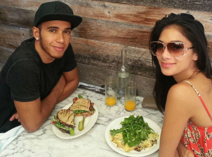 De sarbatori, Nicole Scherzinger primeste cadouri de peste 100.000 de lire sterline
