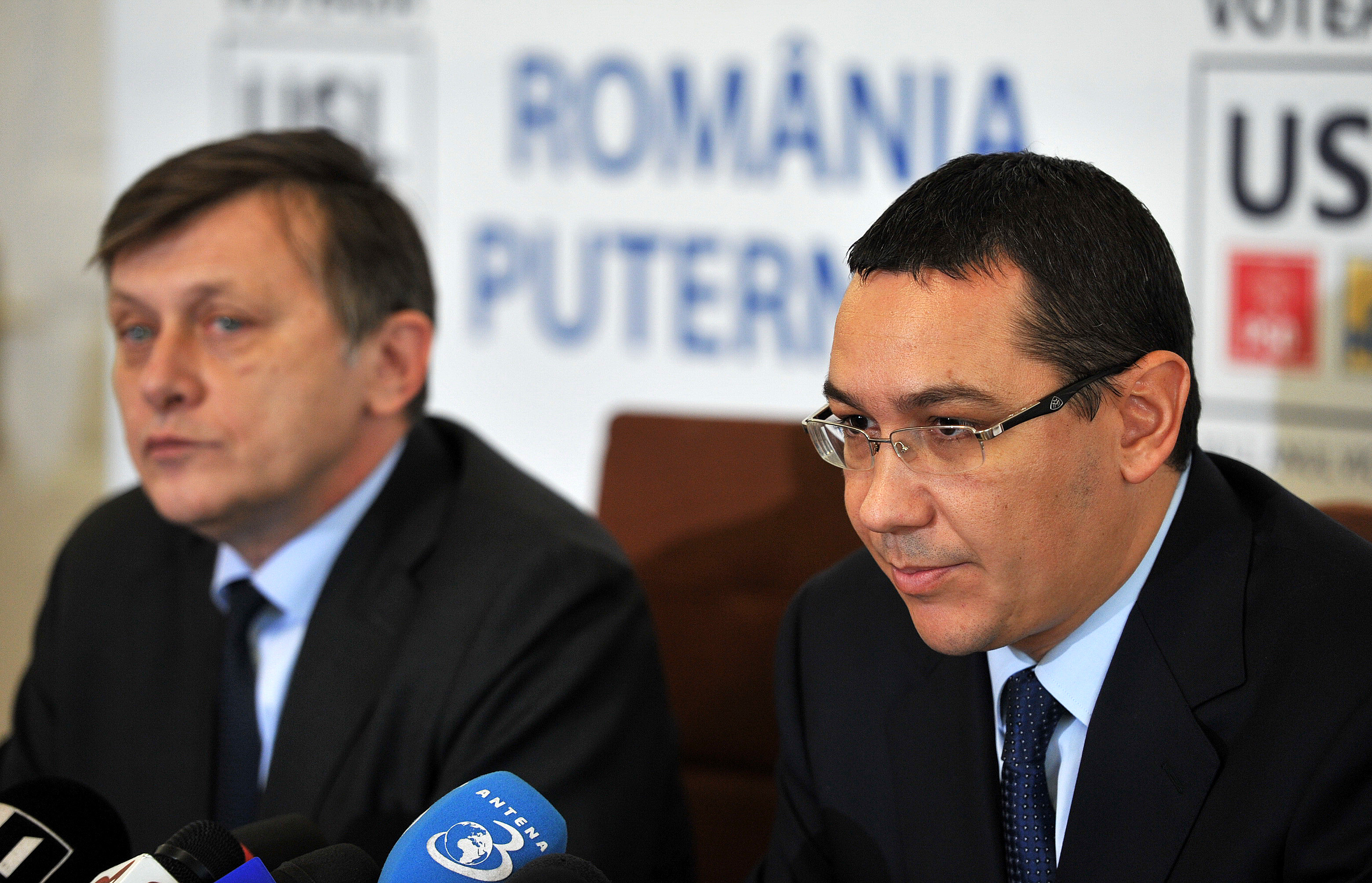 Atacuri incrucisate, dupa ruperea USL. Rivalii vor capetele lui Ponta si Antonescu!