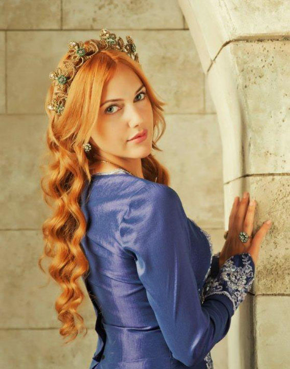 “Sultana Hurrem” din “Suleyman Magnificul” are un amant de culoare
