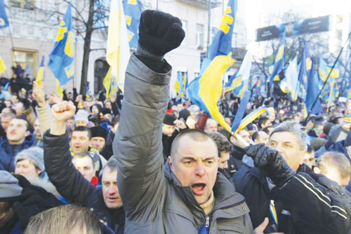 Rusia ademeneste Ucraina cu gaze mai ieftine