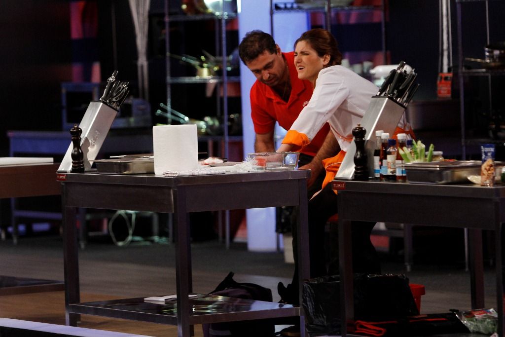 Emotii si lacrimi in semifinala TOP CHEF: O concurenta s-a accidentat si a avut nevoie de medic!