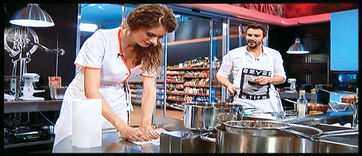 Nicolai Tand, la bucatarie cu Miss Univers Romania