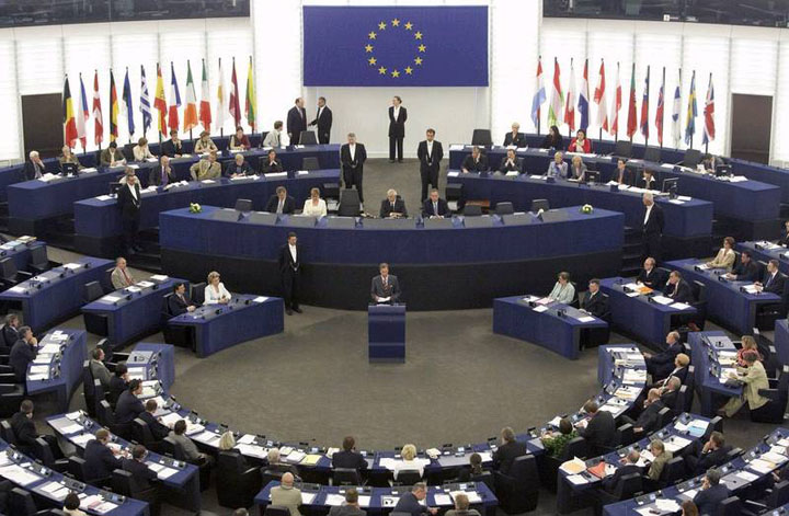 Parlamentul European: Fondul de salvare a bancilor din UE este ilegal