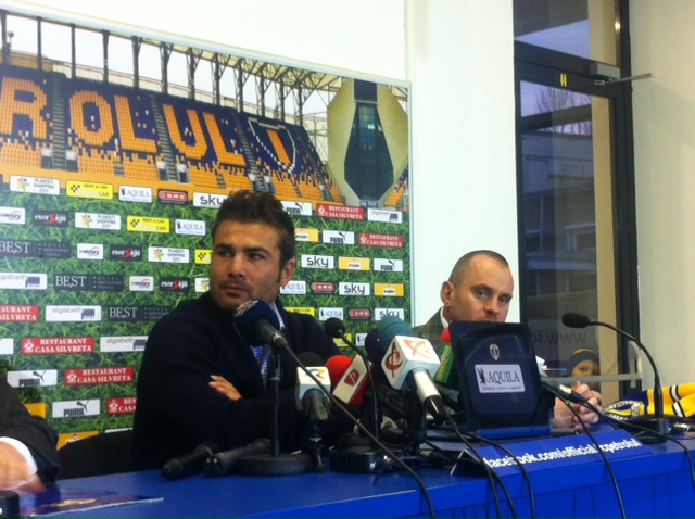 Adrian Mutu a fost prezentat oficial la Petrolul Ploiesti
