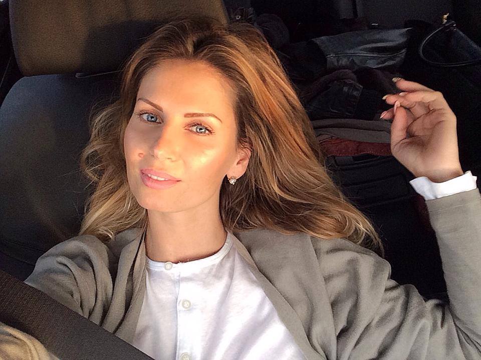 Andreea Banica i-a lasat pe toti fara cuvinte! Cum s-a pozat de data asta!