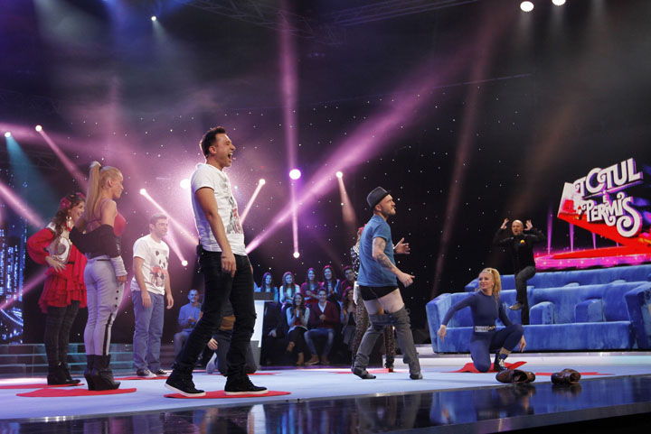 Catalin Bordea face striptease  la tv
