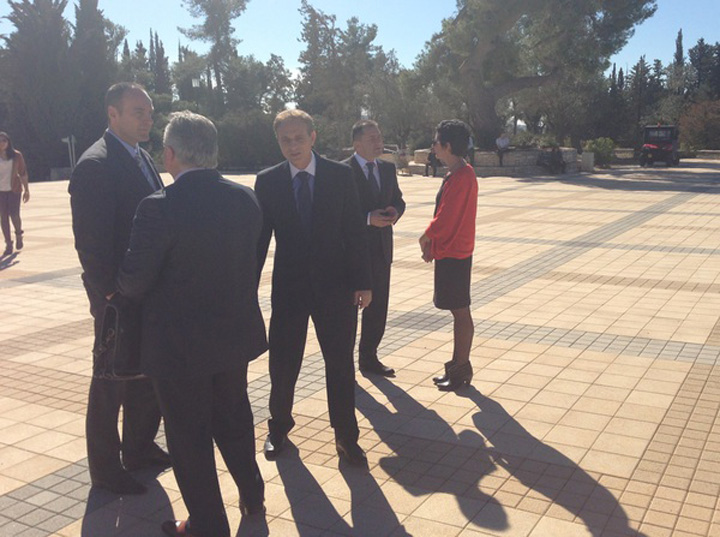 Elan Schwartzenberg, cursa nebuna dupa Basescu in Israel