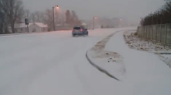 Zapada si gerul cumplit fac ravagii in Statele Unite (VIDEO)