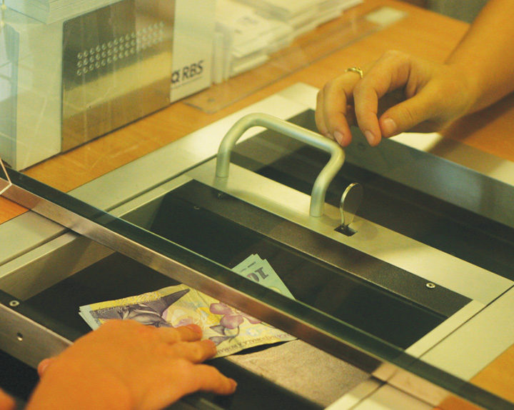 ghiseu bancar plata rate - Ziarul National