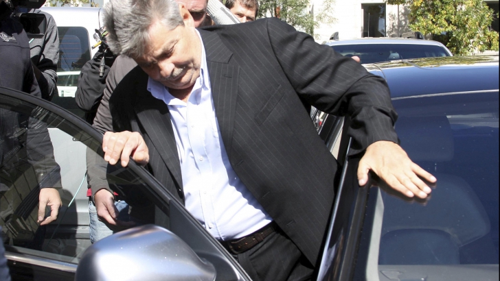 Sorin Ovidiu Vintu, dus in AREST de politisti!