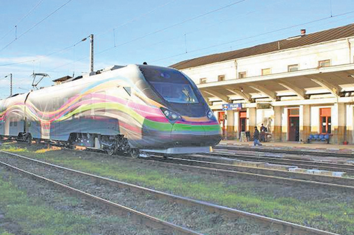 Tren cu viteza de 200 de km pe ora, fabricat la Craiova