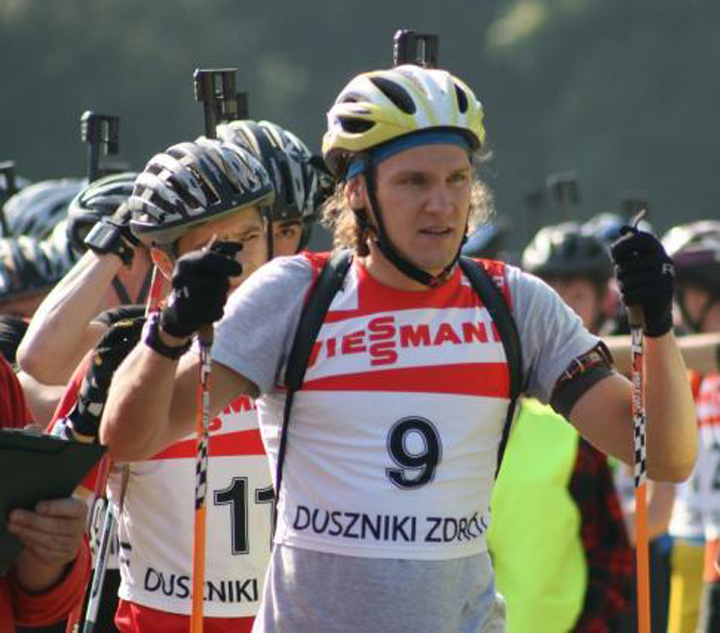 Trei sportivi dopati cu EPO
