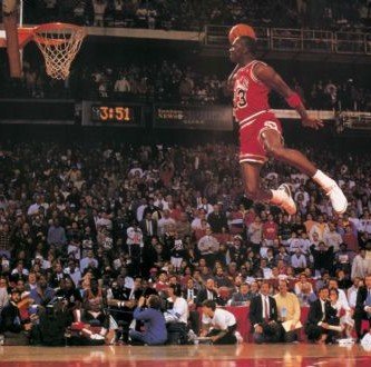 Legendarul baschetbalist Michael Jordan schimba din nou scutece: Tatic a cincea oara!