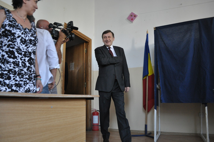 Crin Antonescu Referendum 2012 Diana_0010 - Ziarul National