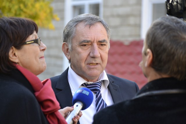 SOCANT! Directorul liceului roman din Tiraspol a fost arestat