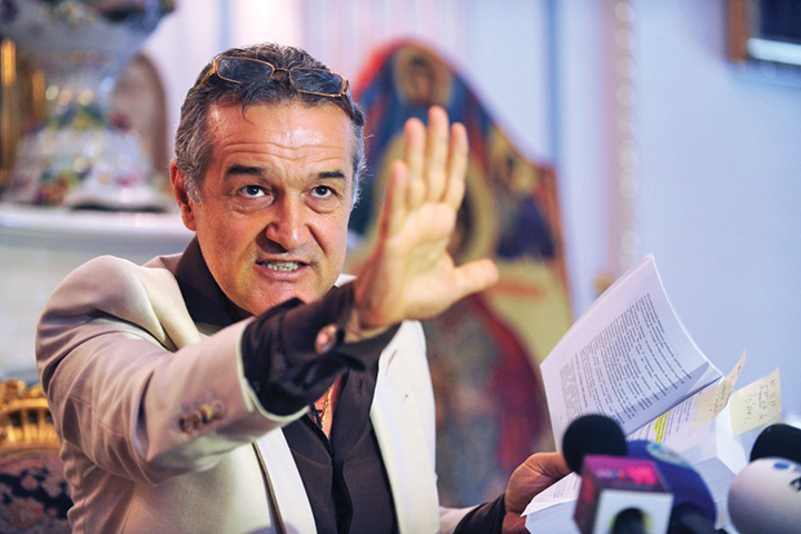Becali ramane cu regim deschis, dar e tot inchis!