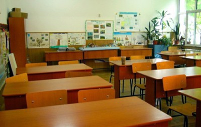 Politistii propun NUP in cazul invatatoarei acuzate ca a cerut bani de la parintii elevilor Scolii 10