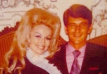 dolly parton dean carl - Ziarul National