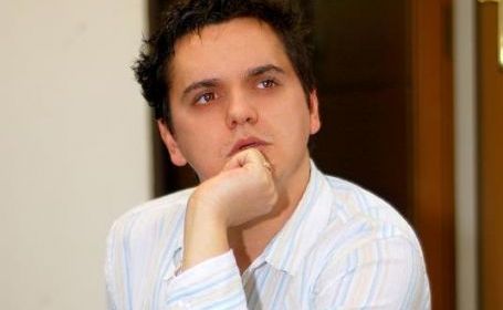 Designer celebru de la noi, amenintat cu moartea