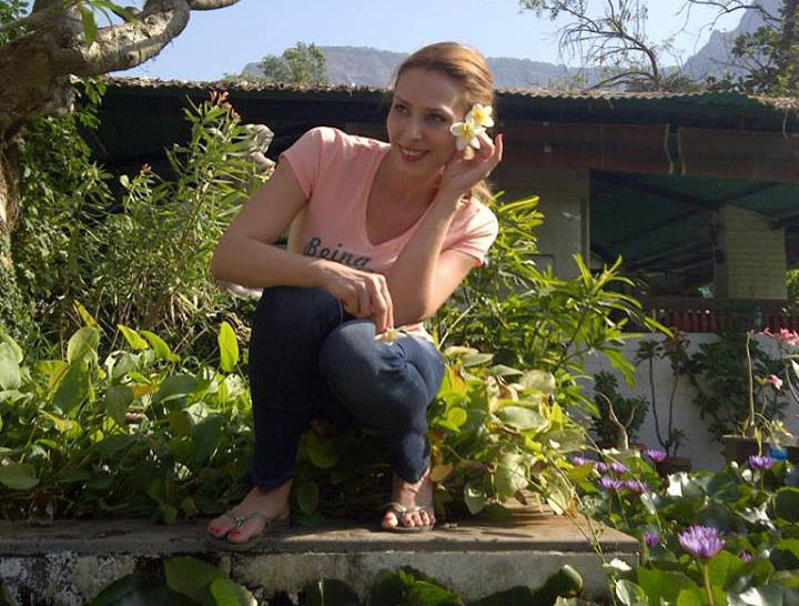 iulia vantur - Ziarul National