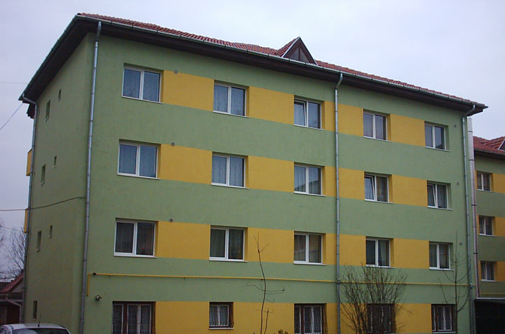 Statul construieste apartamente cu 7.000 de euro pentru romi