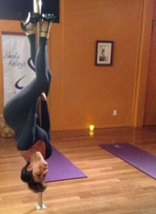 Mama Lui Kim Kardashian le are cu dansul la bara