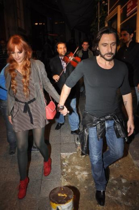 meryem uzerli can ates - Ziarul National