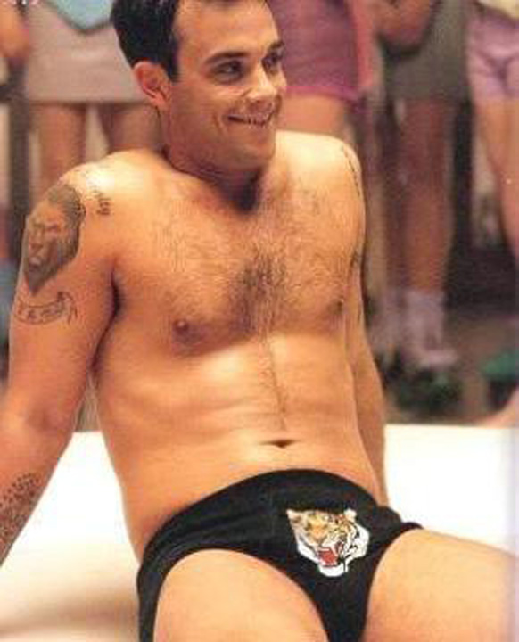 Robbie Williams da senzatia ca ar fi gelos pe Botezatu.