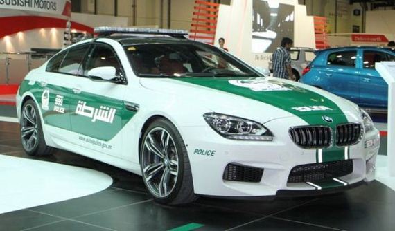 Cum arata masinile de politie in Dubai! Cea mai scumpa costa 1,6 milioane de dolari!