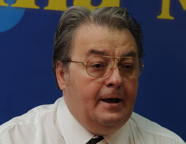 Corneliu Vadim Tudor NU poate candida la EUROPARLAMENTARE. BEC nu a validat lista PRM