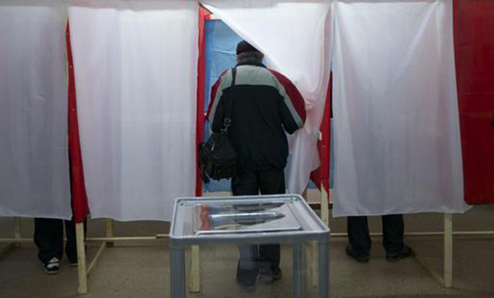 Crimea_Polling_1791323g - Ziarul National