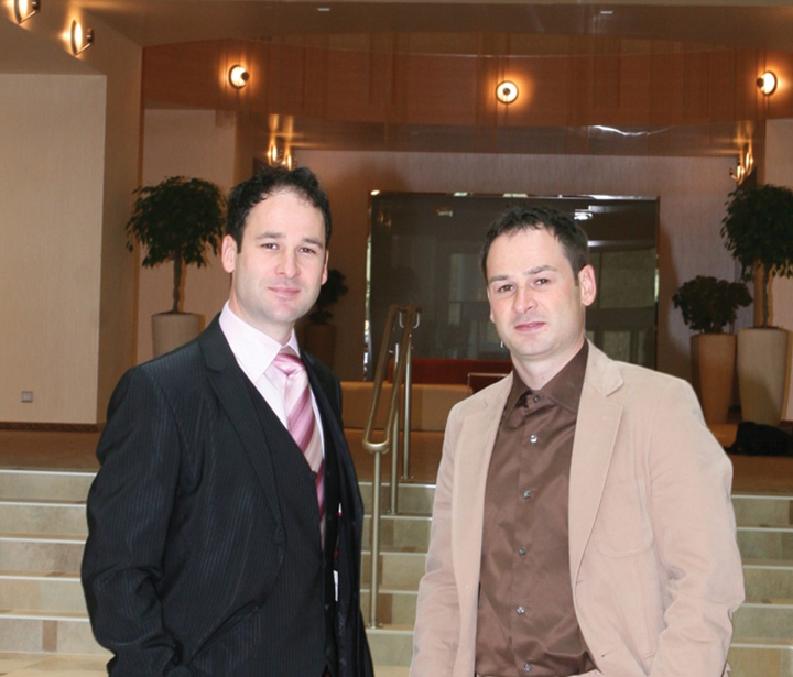 Robert_si_Ionut_Negoita - Ziarul National