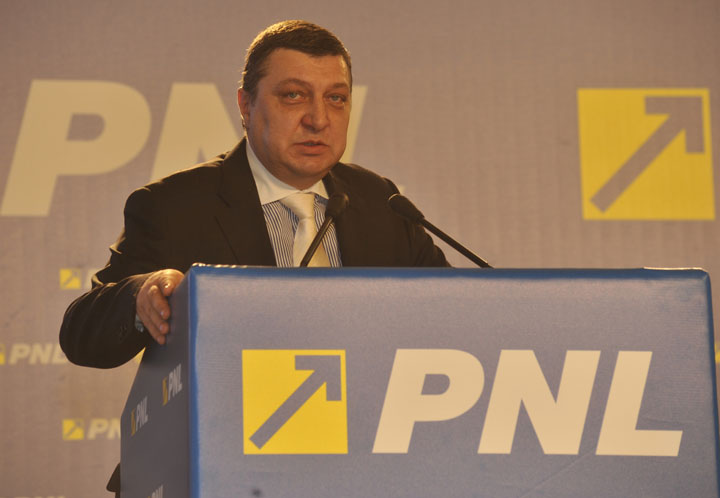 PNL si PDL incheaga noi majoritati in teritoriu