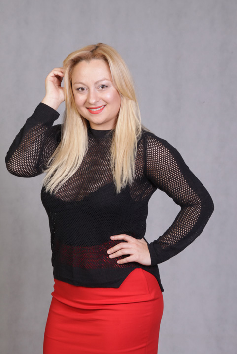 Andreea Gramosteanu: “Mihaela Radulescu, Ramona Badescu si Bahmu m-au felicitat pentru cum le-am parodiat”