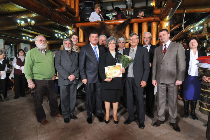 Primarul Emanoil Savin a recompensat cuplurile fidele din Busteni