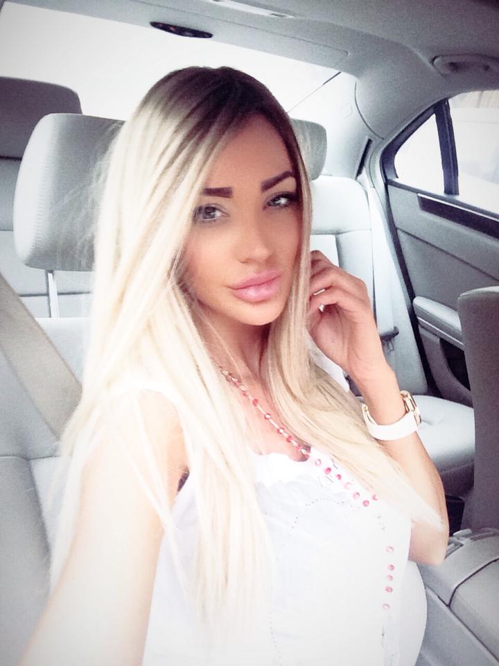 Bianca Dragusanu, inveselita dupa divort de cel mai aprig dusman al sau!